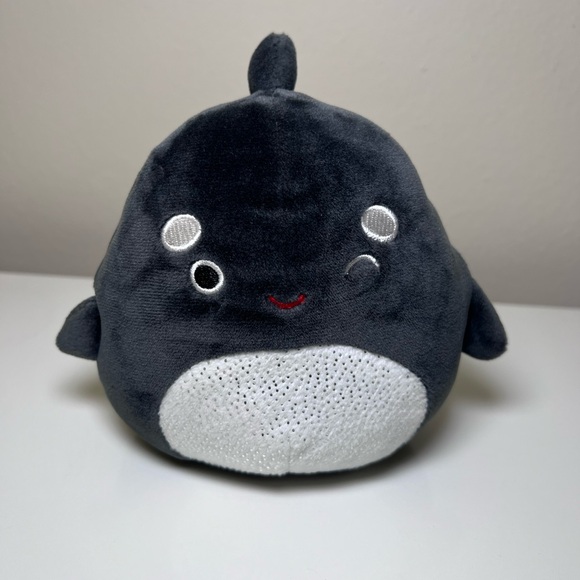 Kai Whale Squishmallows from box set - Picture 1 of 8